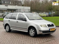 Grijs Gebruikt 2003 Skoda Fabia Ambiente Stationwagen | € 1.299 (Eerlijke prijs)