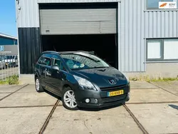 Grijs Gebruikt 2011 Peugeot 5008 MPV | € 5.499 (Iets duurder)