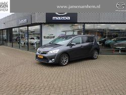 Grijs Gebruikt 2015 Toyota Verso Business Edition MPV | € 14.900 (Eerlijke prijs)