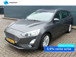 Grijs Gebruikt 2019 Ford Focus Business Edition Stationwagen | € 15.930 (Goede deal)