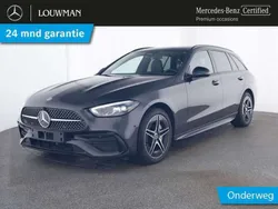 Grijs Gebruikt 2024 Mercedes C300e AMG Stationwagen | € 49.945 (Eerlijke prijs)