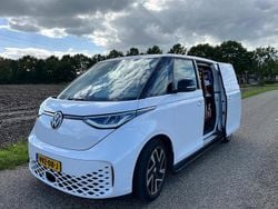 Wit (metallic) Gebruikt 2022 VW ID. Buzz MPV | € 36.500