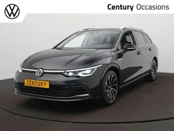 Zwart Gebruikt 2022 VW Golf VIII Highline Stationwagen | € 28.900 (Eerlijke prijs)