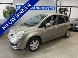 Bruin Gebruikt 2008 Renault Grand Modus Expression MPV | € 3.995 (Iets duurder)