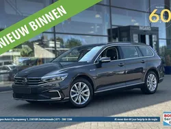 Zilver Gebruikt 2022 VW Passat Business Stationwagen | € 27.950 (Goede deal)