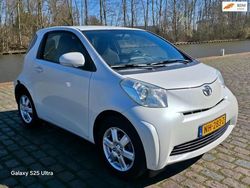 Wit Gebruikt 2009 Toyota iQ Comfort Hatchback | € 3.499 (Eerlijke prijs)