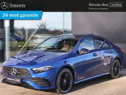 Blauw Gebruikt 2024 Mercedes A250 AMG line Sedan | € 45.945