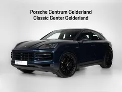 Algarve blauw metallic Gebruikt 2024 Porsche Cayenne SUV | € 119.900