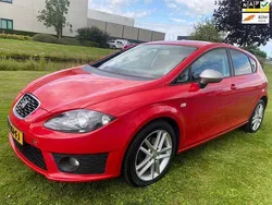 Rood Gebruikt 2011 Seat Leon FR Hatchback | € 3.999 (Eerlijke prijs)