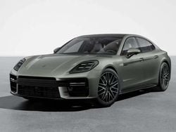 Aventurin groen metallic Gebruikt 2024 Porsche Panamera Turbo E-Hybrid Sedan | € 184.900