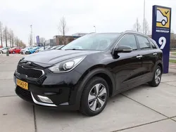 Zwart Gebruikt 2017 Kia Niro SUV | € 16.946 (Eerlijke prijs)