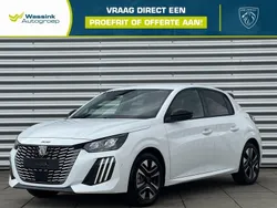 Wit Nieuw 2025 Peugeot 208 Allure Hatchback | € 26.440 (Super prijs)