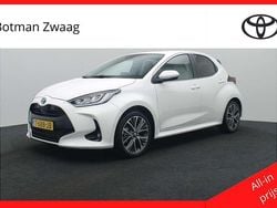 Wit Gebruikt 2023 Toyota Yaris Hybrid Executive Hatchback | € 28.980 (Iets duurder)
