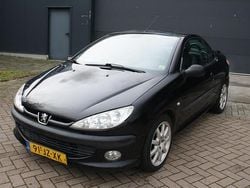 Zwart Gebruikt 2002 Peugeot 206 CC Cabriolet | € 495 (Super prijs)