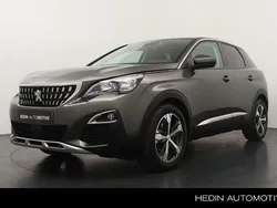 Grijs Gebruikt 2020 Peugeot 3008 Premium SUV | € 20.945 (Eerlijke prijs)