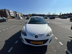 Wit Gebruikt 2011 Mazda 2 Hatchback | € 5.850 (Iets duurder)