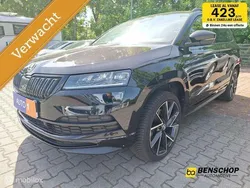 Zwart Gebruikt 2021 Skoda Karoq SportLine SUV | € 31.940 (Eerlijke prijs)