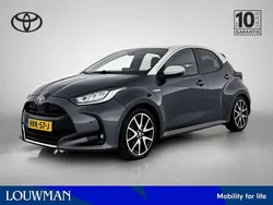 Grijs Gebruikt 2021 Toyota Yaris Hybrid Edition Hatchback | € 23.880 (Eerlijke prijs)