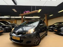 Grijs Gebruikt 2009 Toyota Aygo Comfort Hatchback | € 6.750 (Duur)
