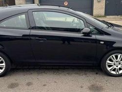 Zwart Gebruikt 2010 Opel Corsa Edition MPV | € 2.850 (Goede deal)