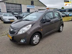 Bruin, metallic lak Gebruikt 2011 Chevrolet Spark LS Hatchback | € 1.999 (Eerlijke prijs)