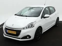 Wit Gebruikt 2017 Peugeot 208 Hatchback | € 8.950 (Iets duurder)