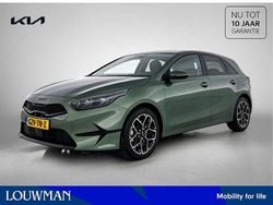 Groen metallic Gebruikt 2025 Kia Ceed Hatchback | € 29.440 (Duur)