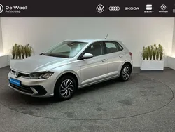 Zilver Gebruikt 2023 VW Polo Life Hatchback | € 18.800 (Goede deal)