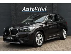 Bruin, metallic lak Gebruikt 2021 BMW X1 Advantage SUV | € 28.945 (Eerlijke prijs)