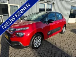 Rood Gebruikt 2016 Citroën C3 Feel Hatchback | € 6.999 (Eerlijke prijs)