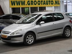 Grijs Gebruikt 2002 Peugeot 307 Hatchback | € 1.744 (Eerlijke prijs)