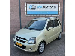Goud Gebruikt 2003 Opel Agila Cosmo Hatchback | € 999 (Goede deal)