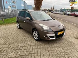 Bruin Gebruikt 2010 Renault Scénic III Business MPV | € 3.250 (Duur)