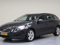 Grijs Gebruikt 2012 Volvo V60 Momentum Stationwagen | € 10.450 (Eerlijke prijs)