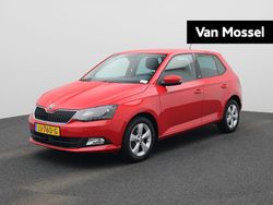Rood Gebruikt 2016 Skoda Fabia Joy Hatchback | € 8.900 (Eerlijke prijs)