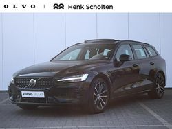 Zwart, metallic lak Gebruikt 2024 Volvo V60 Plus Stationwagen | € 43.950 (Eerlijke prijs)