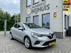 Grijs Gebruikt 2022 Renault Clio V Zen Hatchback | € 13.000 (Eerlijke prijs)