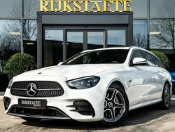 Wit Gebruikt 2021 Mercedes E300 AMG Stationwagen | € 36.900 (Goede deal)