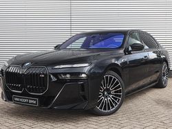 Zwart Nieuw 2025 BMW M760e Executive Sedan | € 190.507