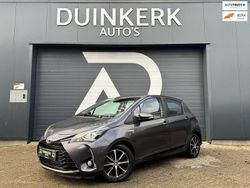 Grijs Gebruikt 2018 Toyota Yaris Hybrid Team Hatchback | € 14.250 (Eerlijke prijs)