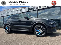 Zwart, metallic lak Gebruikt 2021 Lynk & Co 01 SUV | € 22.600 (Eerlijke prijs)
