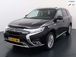 Zwart Gebruikt 2021 Mitsubishi Outlander P-HEV Intense+ SUV | € 20.950 (Eerlijke prijs)