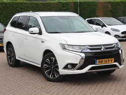 Wit Gebruikt 2016 Mitsubishi Outlander SUV | € 12.750 (Eerlijke prijs)