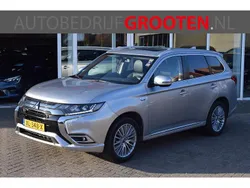 Grijs Gebruikt 2019 Mitsubishi Outlander Intense+ SUV | € 17.788 (Goede deal)