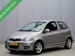 Grijs Gebruikt 2001 Toyota Yaris Sport Hatchback | € 1.950 (Super prijs)