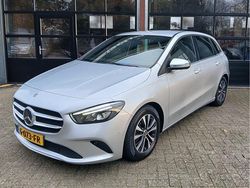 Grijs Gebruikt 2019 Mercedes B180 Business MPV | € 22.750 (Super prijs)