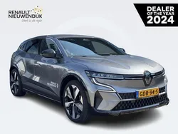 Grijs Gebruikt 2024 Renault Mégane Techno Hatchback | € 32.995 (Eerlijke prijs)