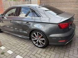 Grijs Gebruikt 2016 Audi A3 S-Line Sedan | € 16.250 (Eerlijke prijs)