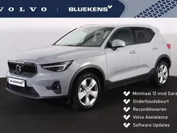 Grijs Gebruikt 2023 Volvo XC40 Core SUV | € 39.900 (Goede deal)