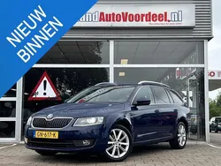 Blauw Gebruikt 2015 Skoda Octavia Stationwagen | € 7.499 (Eerlijke prijs)